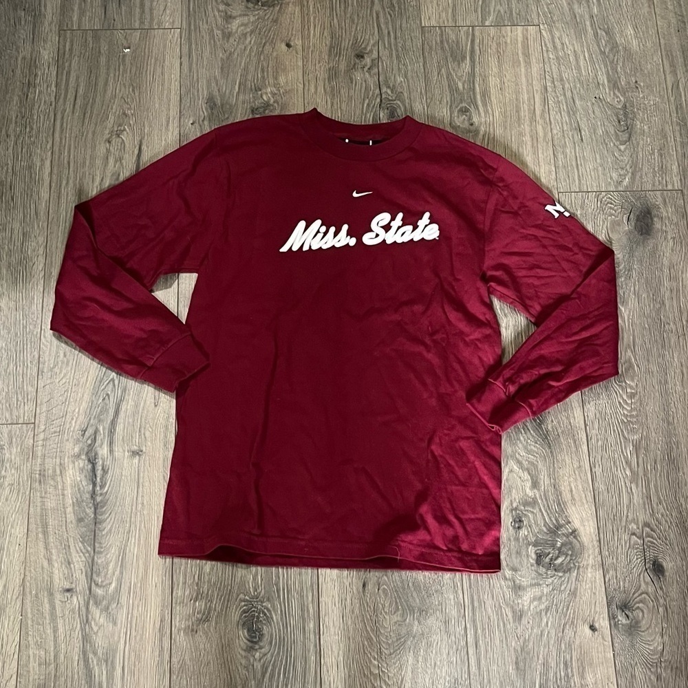 New Red Nike Mississippi State Long Sleeve T-Shirt Youth Large 14-16